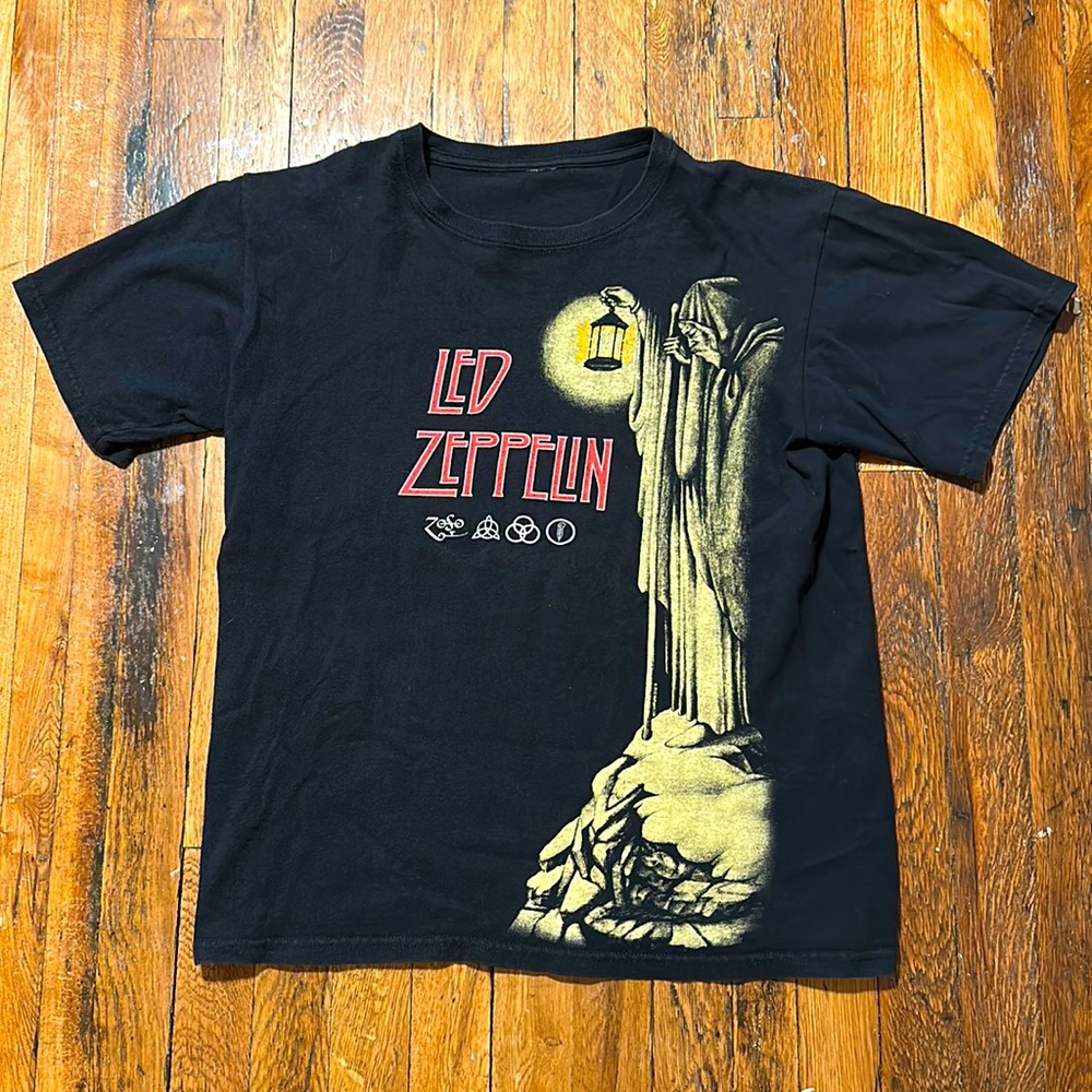 Led Zeppelin T-shirt